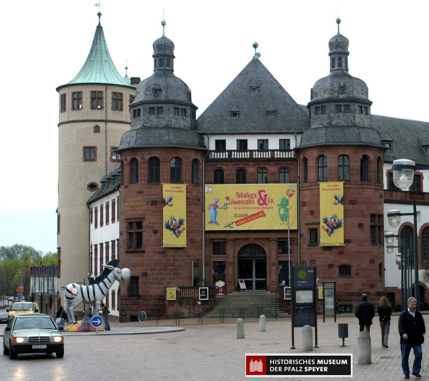 Weinstube Schwarzamsel Apartment Speyer Luaran gambar